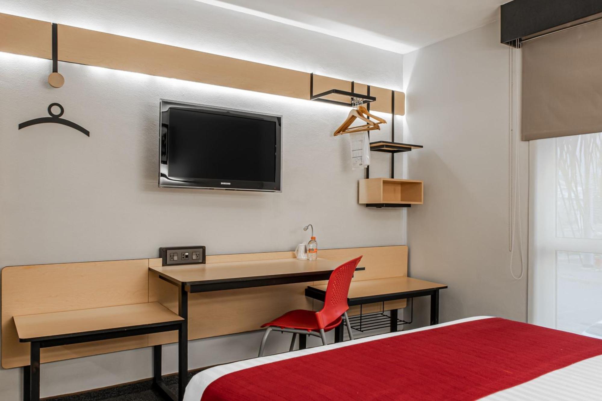 City Express By Marriott Queretaro Jurica Buitenkant foto