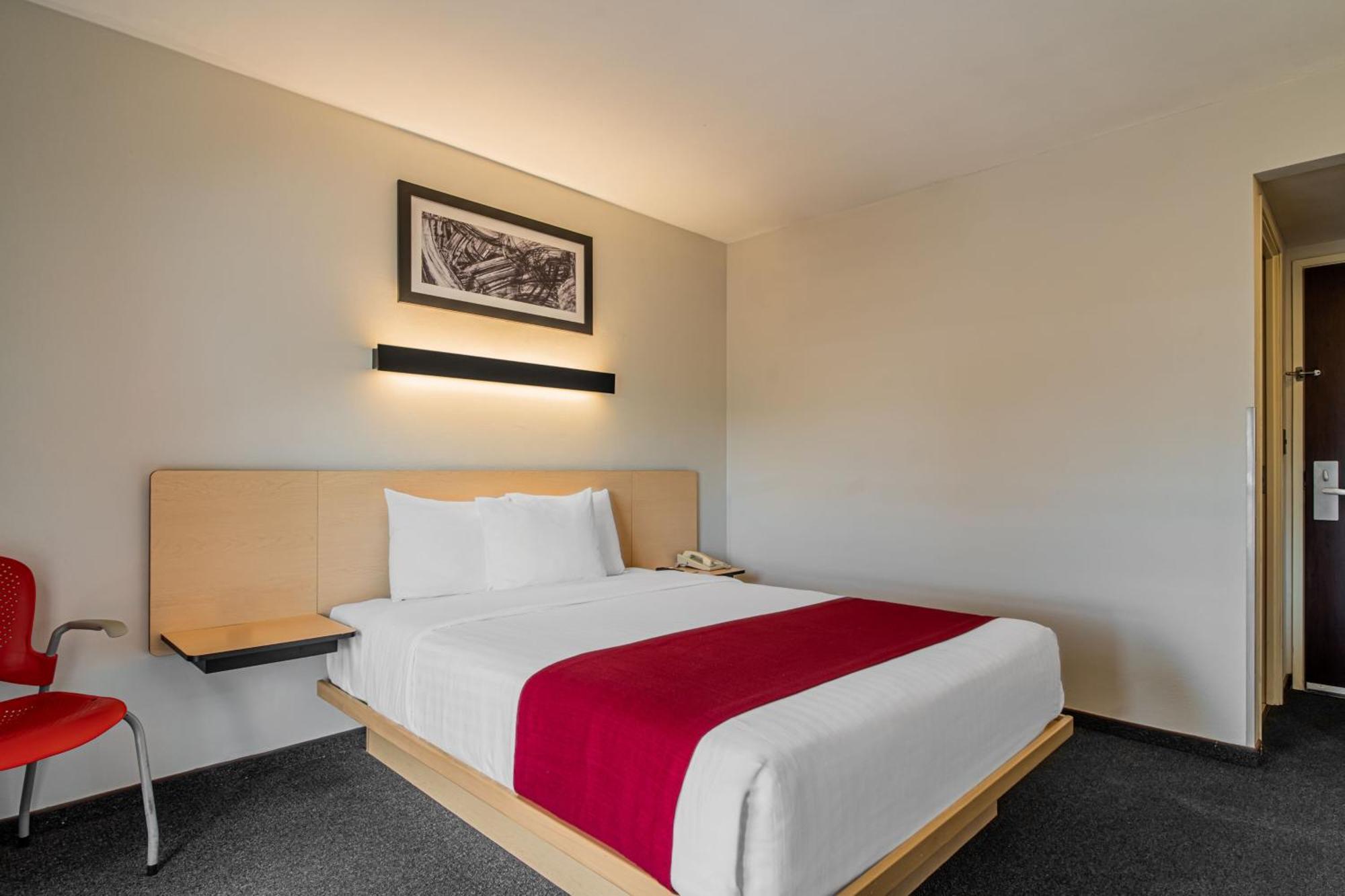 City Express By Marriott Queretaro Jurica Buitenkant foto